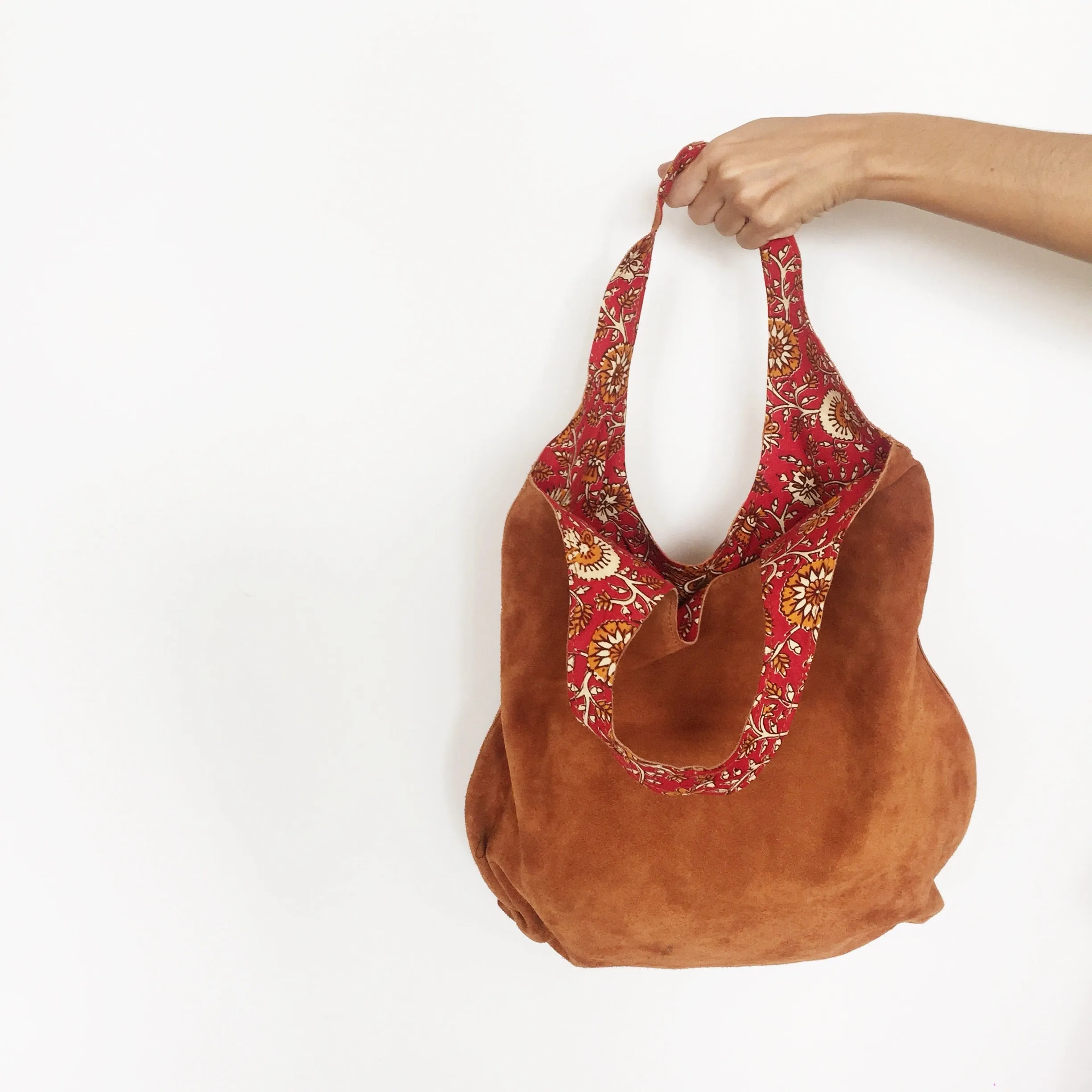 Fernweh Suede Tote